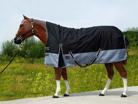 "TOP SCORE" Regen Winterdecke - HALF NECK - 600D - 300gr. filling - SCHWARZ - 76" und 78"