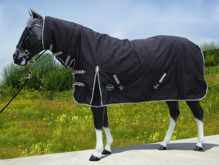 TOUGH HORSE - Regen Winterdecke - Combo mit Halsteil - 1200D - 300g filling - SCHWARZ - Größen 74´´(125cm) bis 80´´ (155cm)