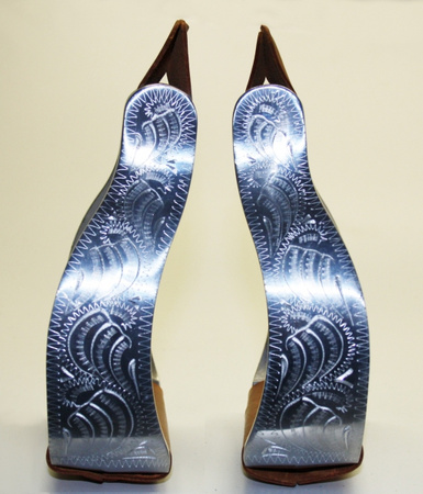 HYX Alu Steigbügel - graviert & gebogen - 1 1/2 ''